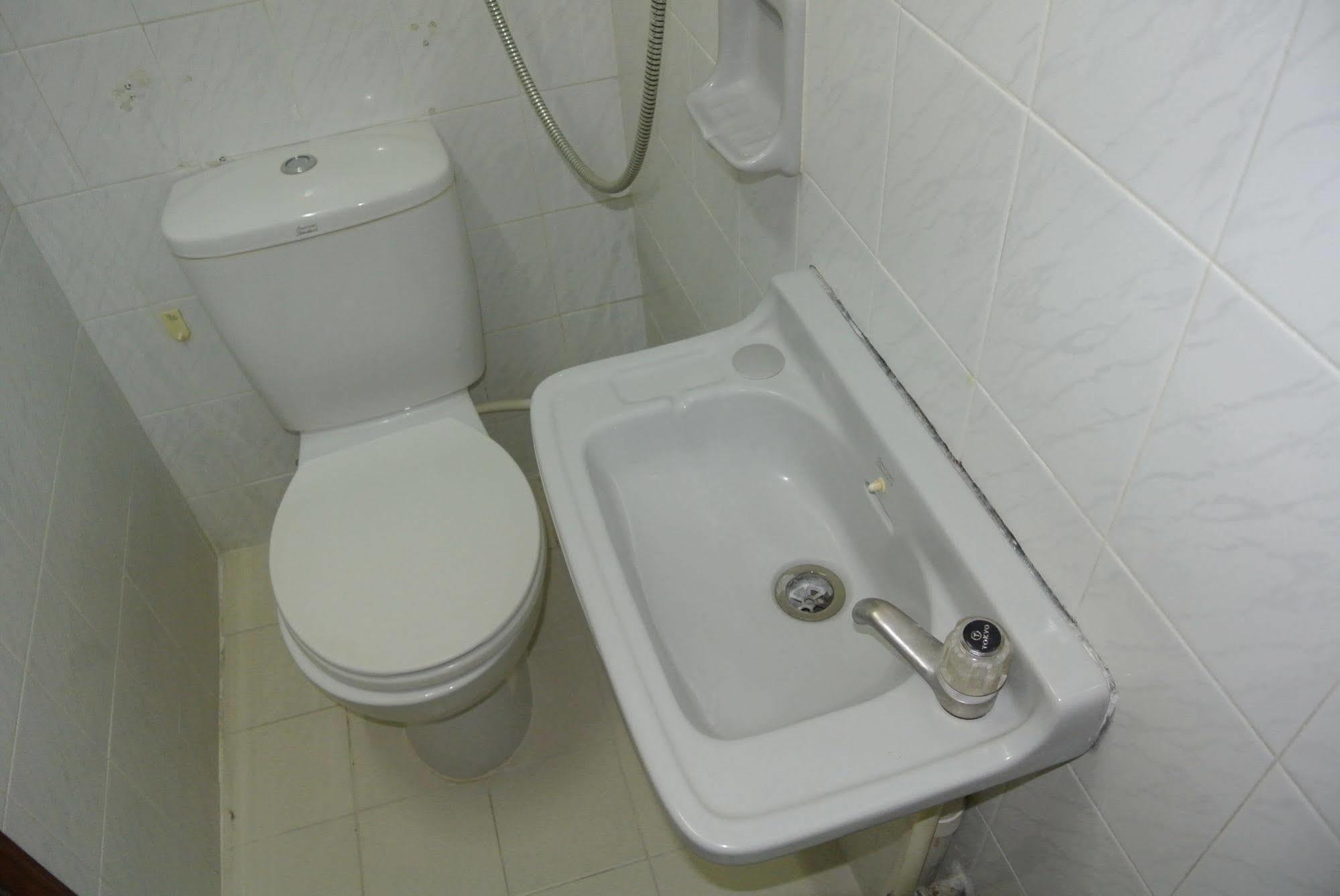 Fortunate Guest House Гонконг Экстерьер фото